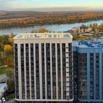 Продается 1-комнатная квартира, 42 м²