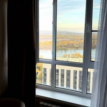 Продается 1-комнатная квартира, 42 м²