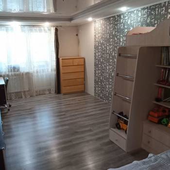 Продается 1-комнатная квартира, 48 м²