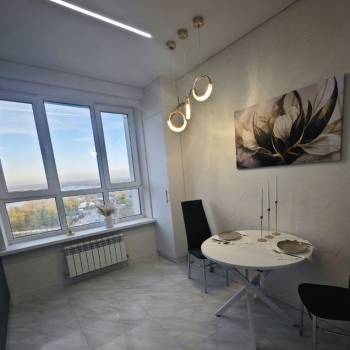 Продается 1-комнатная квартира, 36 м²