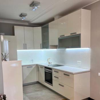 Сдается Многокомнатная квартира, 72 м²