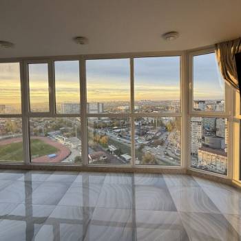 Продается 1-комнатная квартира, 60 м²