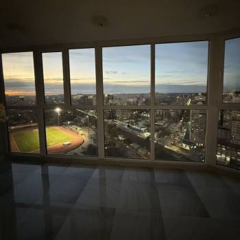 Продается 1-комнатная квартира, 60 м²