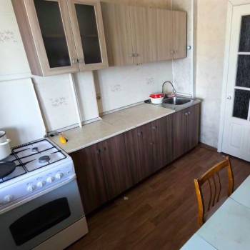 Продается 1-комнатная квартира, 38 м²