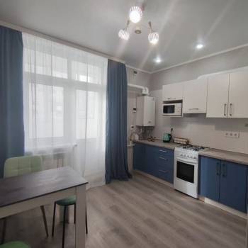 Сдается 1-комнатная квартира, 38 м²