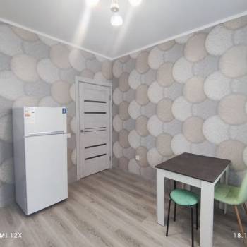 Сдается 1-комнатная квартира, 38 м²