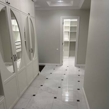 Продается Многокомнатная квартира, 172 м²