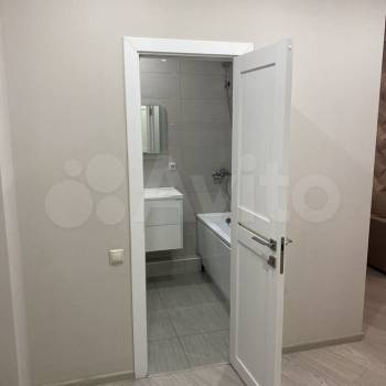 Продается 1-комнатная квартира, 40 м²