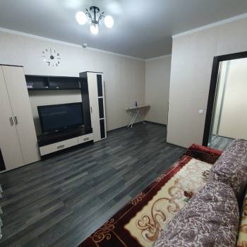 Сдается 1-комнатная квартира, 38 м²