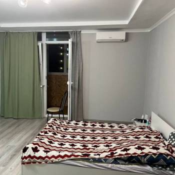 Продается 1-комнатная квартира, 37 м²