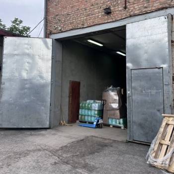 Сдается Нежилое помещение, 260 м²