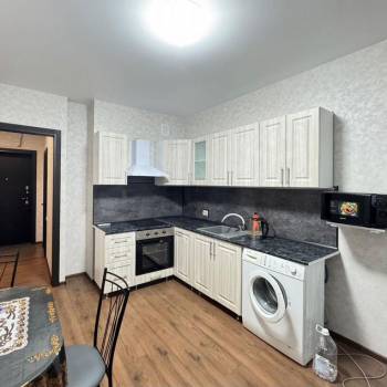 Сдается 1-комнатная квартира, 50 м²