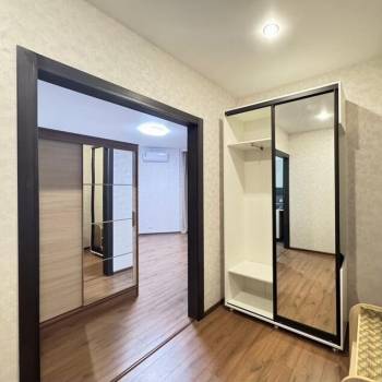 Сдается 1-комнатная квартира, 50 м²