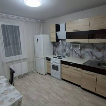 Сдается 1-комнатная квартира, 38 м²