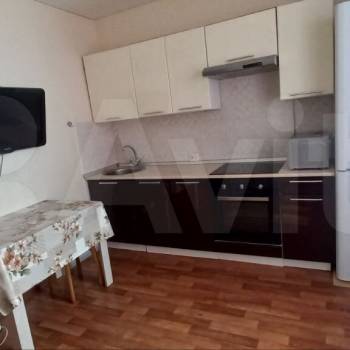 Продается 1-комнатная квартира, 39 м²