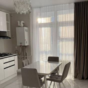 Сдается 1-комнатная квартира, 42 м²