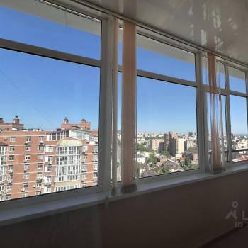 Сдается 2-х комнатная квартира, 72 м²