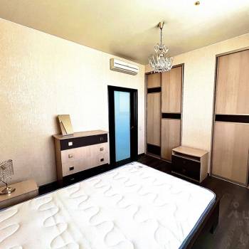 Сдается 2-х комнатная квартира, 72 м²