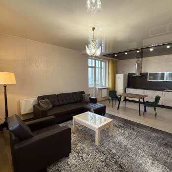 Сдается 2-х комнатная квартира, 72 м²