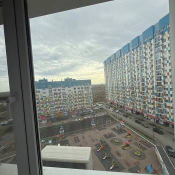 Продается Многокомнатная квартира, 83 м²