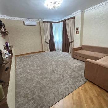 Продается 2-х комнатная квартира, 75 м²