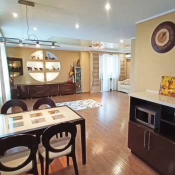 Продается Многокомнатная квартира, 134,3 м²