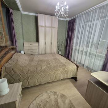 Продается 3-х комнатная квартира, 98 м²