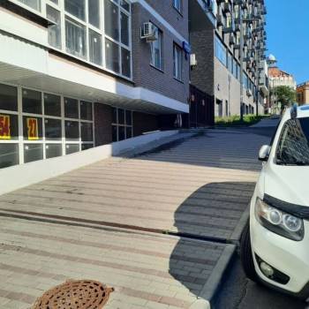 Продается Нежилое помещение, 4 м²