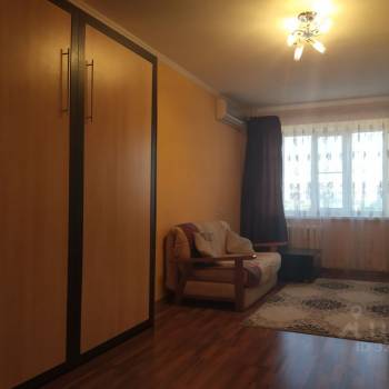 Сдается 1-комнатная квартира, 42,4 м²