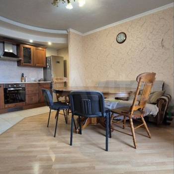 Продается 2-х комнатная квартира, 81 м²