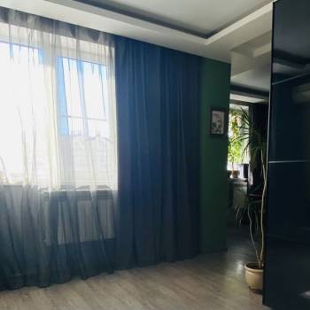 Продается 1-комнатная квартира, 41 м²
