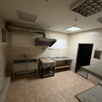 Сдается Нежилое помещение, 145 м²