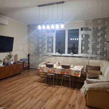 Продается Многокомнатная квартира, 150 м²