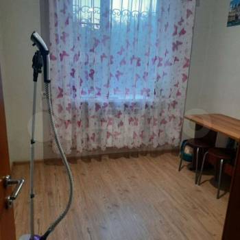 Продается Многокомнатная квартира, 74 м²