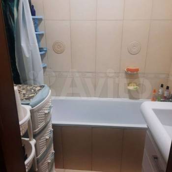 Продается Многокомнатная квартира, 74 м²