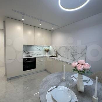 Продается 1-комнатная квартира, 40 м²