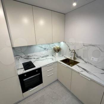 Продается 1-комнатная квартира, 40 м²