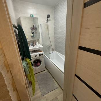 Продается 2-х комнатная квартира, 42 м²