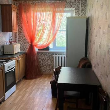 Сдается Многокомнатная квартира, 64 м²