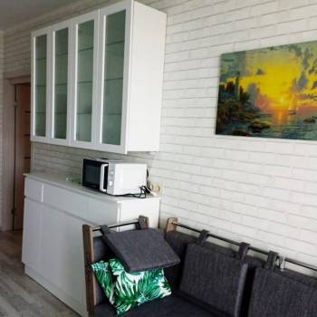 Продается 1-комнатная квартира, 37 м²