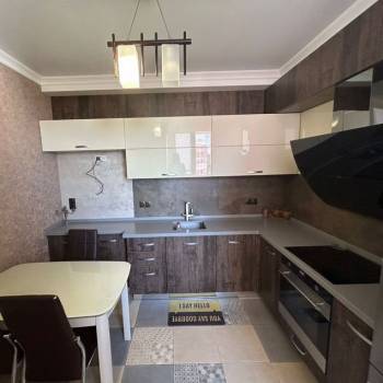 Сдается Многокомнатная квартира, 80 м²