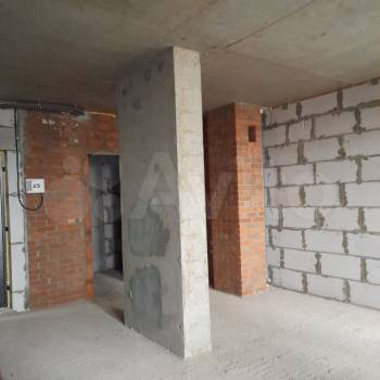 Продается 1-комнатная квартира, 42 м²