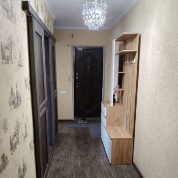 Сдается Многокомнатная квартира, 60 м²