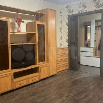 Сдается Многокомнатная квартира, 60 м²