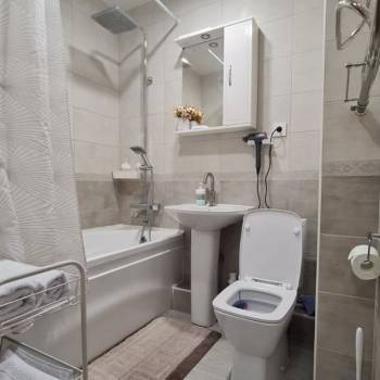 Продается 1-комнатная квартира, 37,4 м²