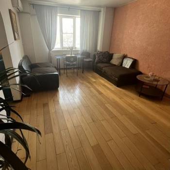 Продается 1-комнатная квартира, 64,7 м²