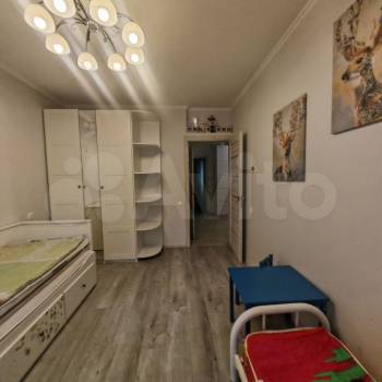 Сдается Многокомнатная квартира, 80 м²