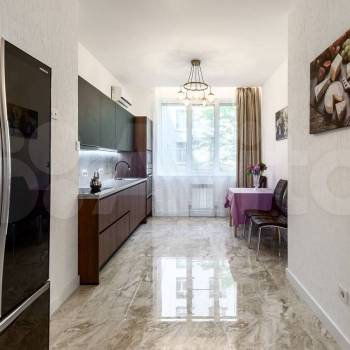 Продается Многокомнатная квартира, 190 м²