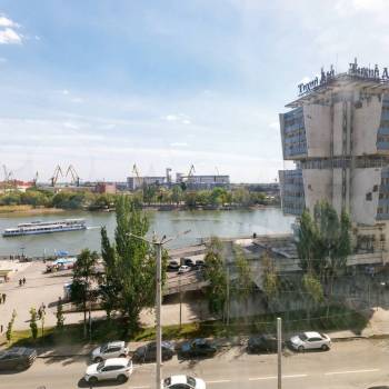 Продается Многокомнатная квартира, 190 м²