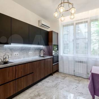 Продается Многокомнатная квартира, 190 м²